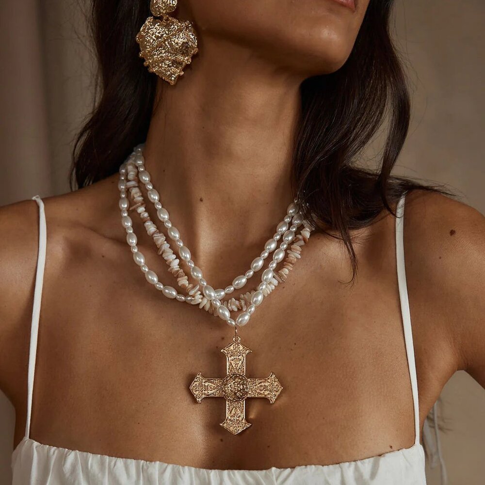 STATEMENT LAYERED NECKLACE shell and pearl chains & gold cross